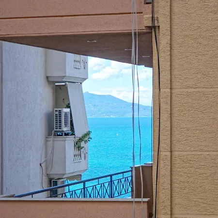 Lovely * Sarandë